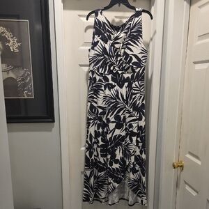 Lands' End Black and White Leaf Print Maxi Dress